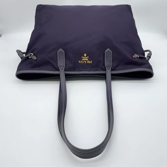 Authentic PRADA  Saffiano Purple Leather tote bag - Picture 5 of 15